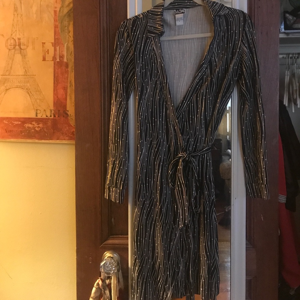 Iconic DVF wrap dress sz 6