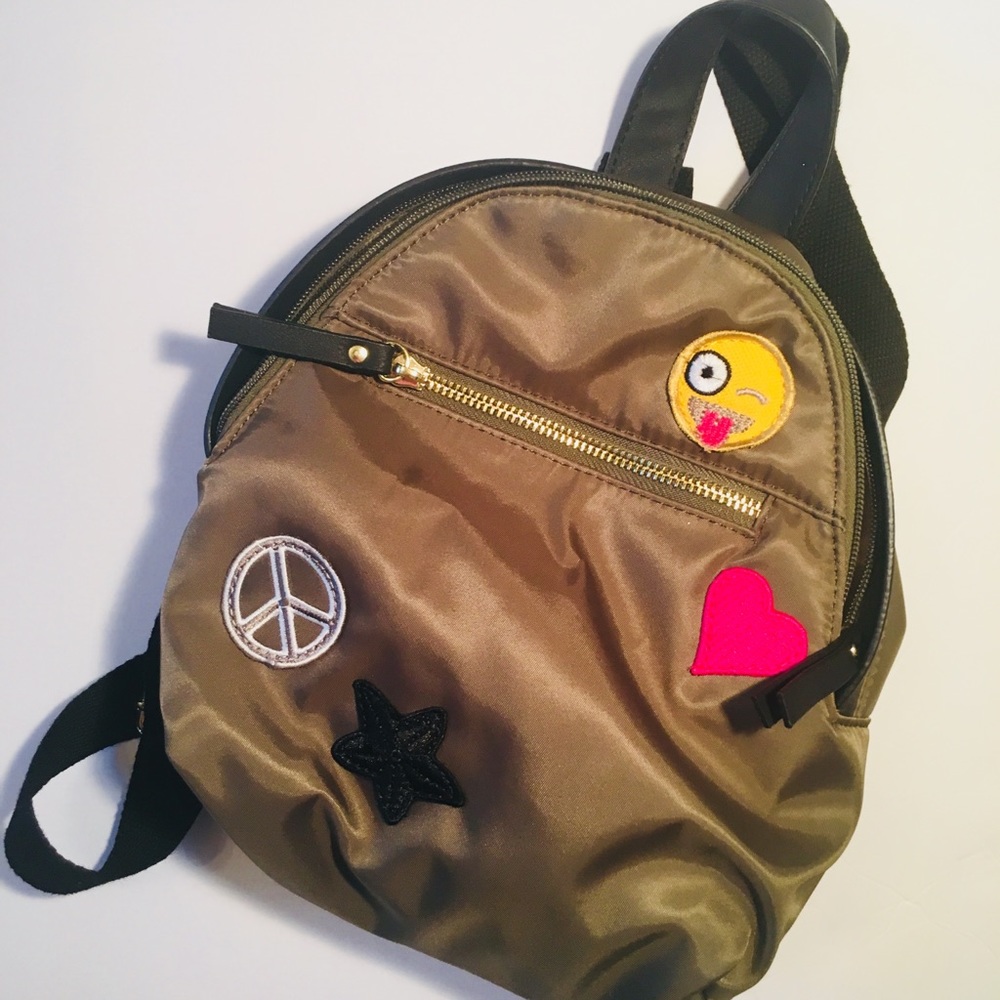 MINI BACKPACK BY STEVE MADDEN