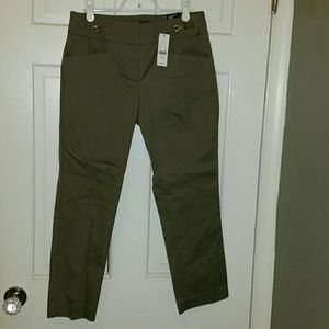 New w/tags Slim Straight Olive Green Crop Pants