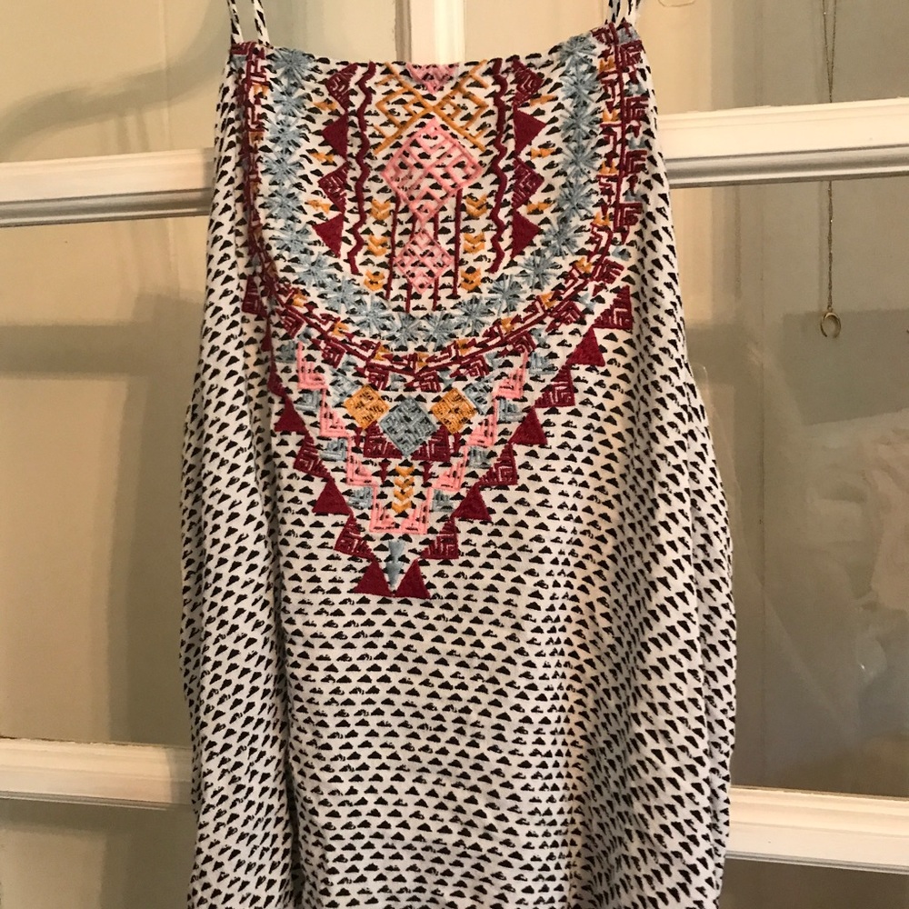 🌸 Tank Top 🌺 - Picture 4 of 4