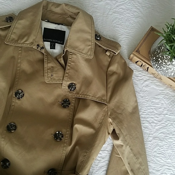Banana Republic Jackets & Blazers - Banana Republic Trench Coat