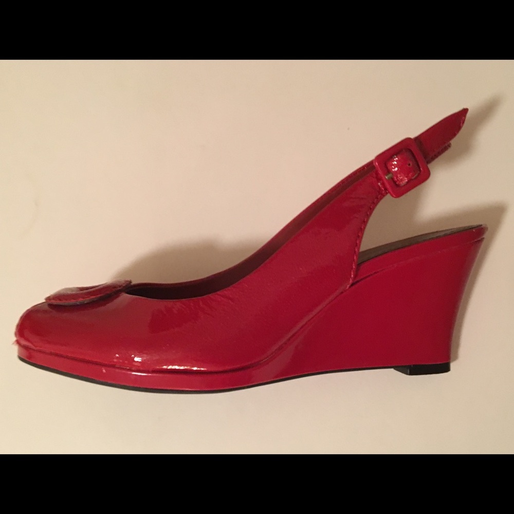 Clarks Open-toe Slingback Wedge
