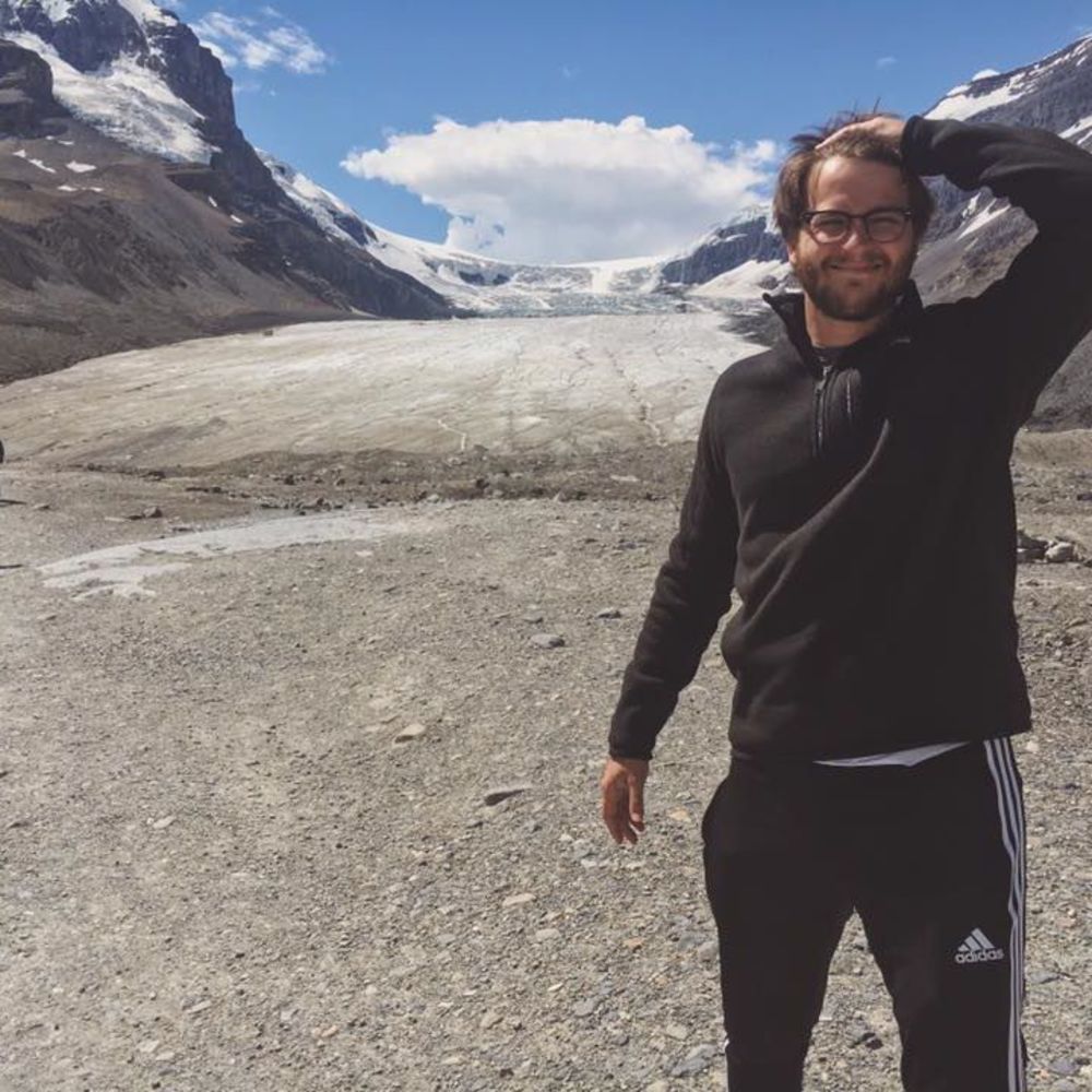 Meet your Posher, Sebastian