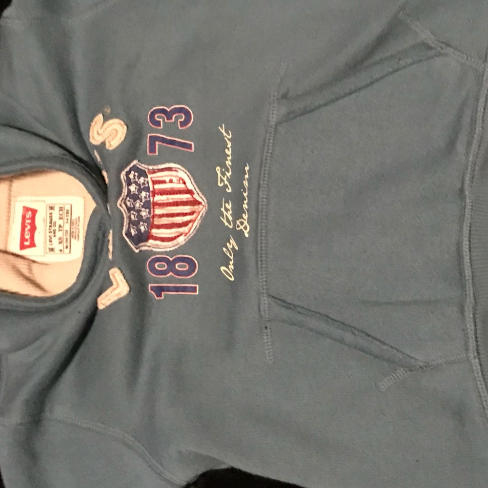 Blueish Greyish Holiday😍