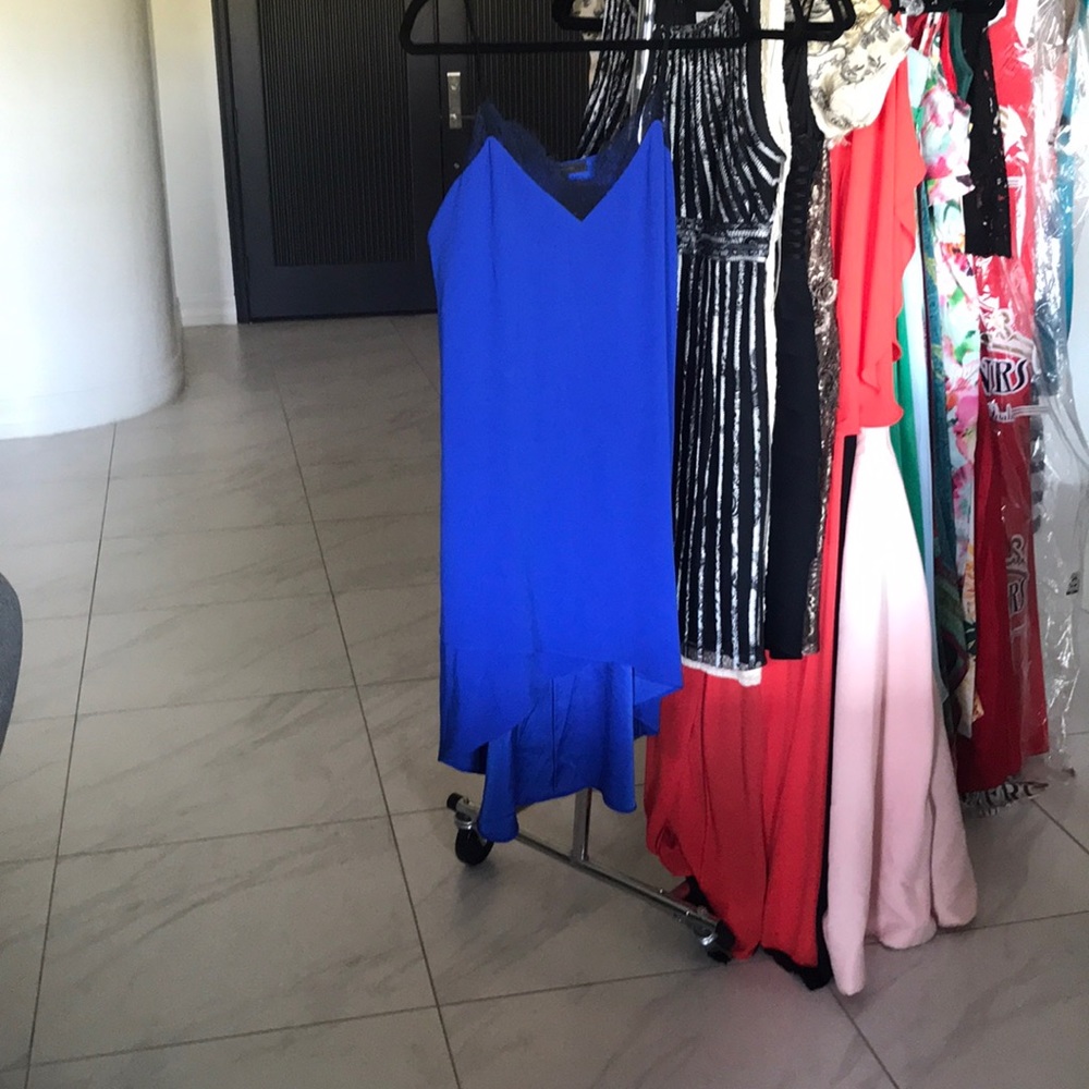 Dress - Picture 2 of 2