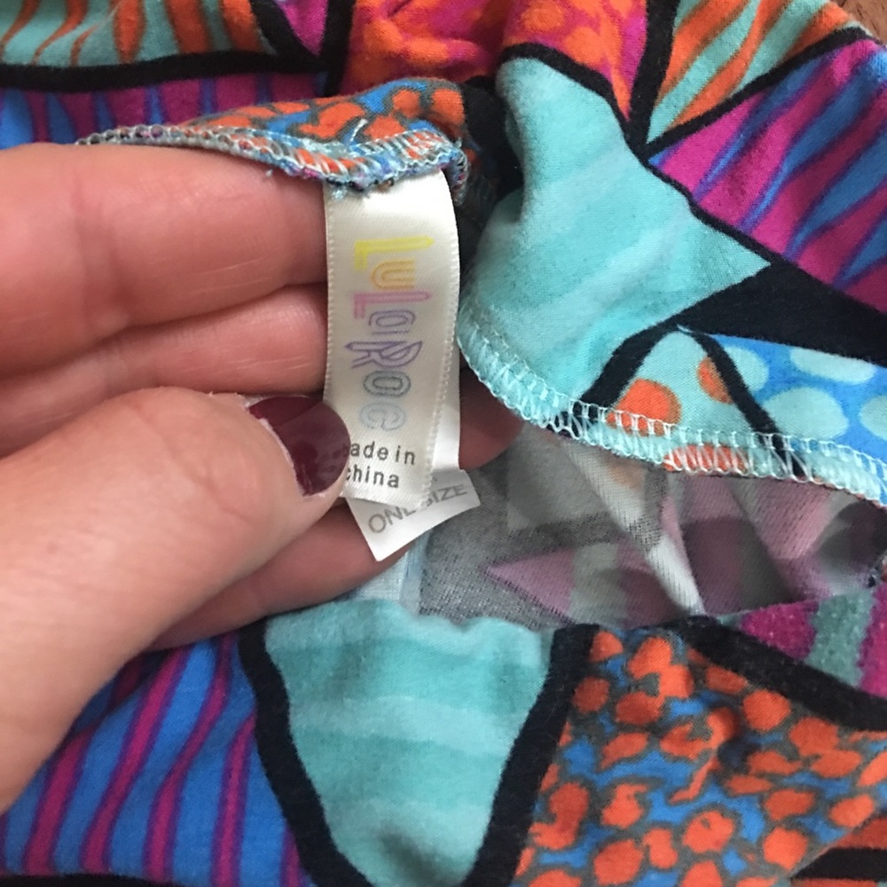 Lularoe One Size Leggings - Picture 3 of 3