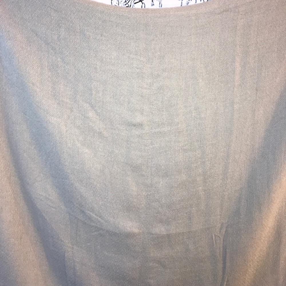 🎁 NWT Oversized Scarf / Wrap ❤️🐾 - Picture 5 of 7