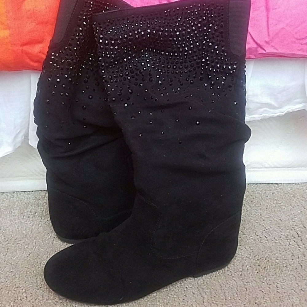 Sparkly black Boots