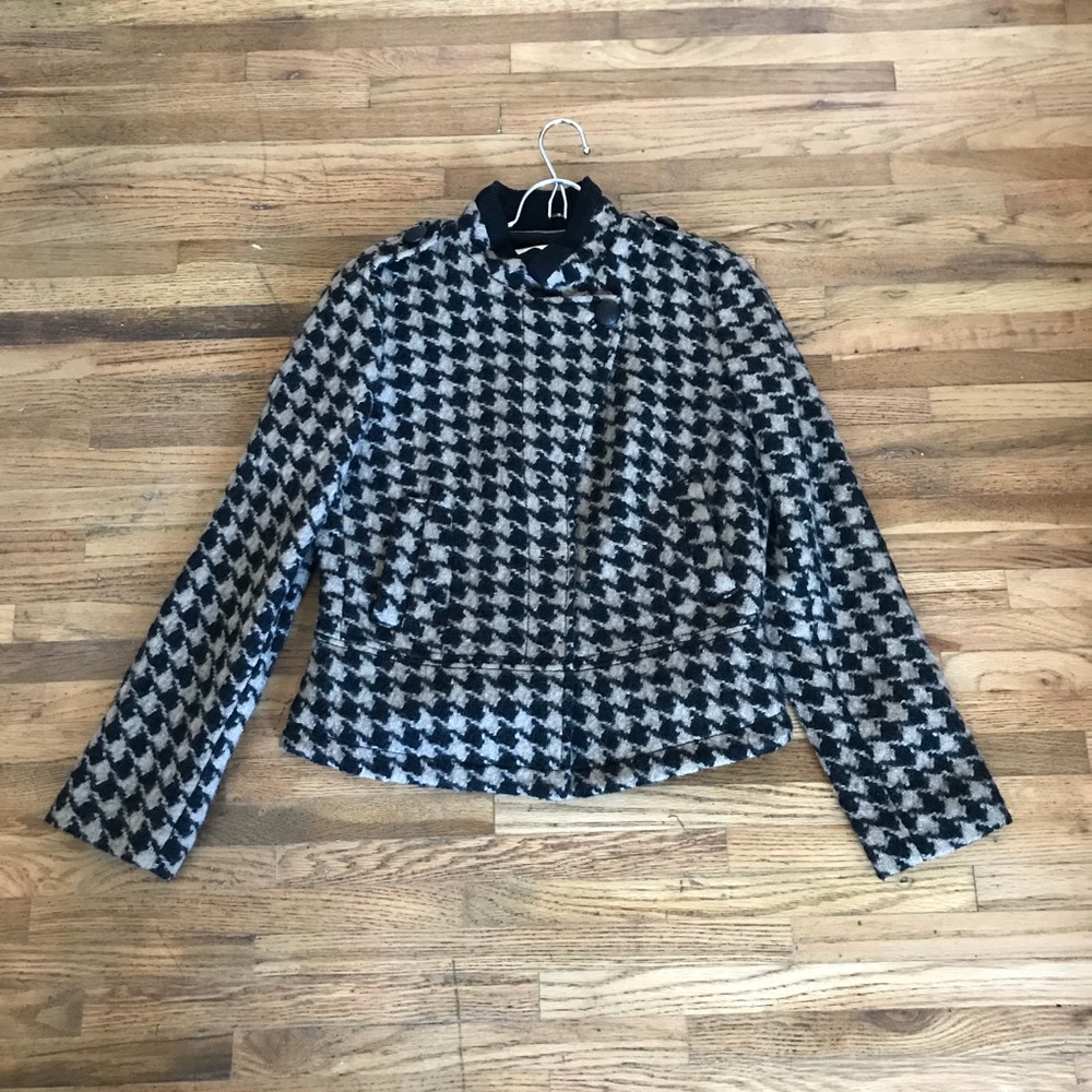 ❌SOLD❌ Banana Republic wool blazer M petite