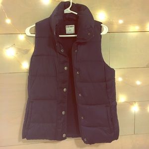 Navy Puffer vest