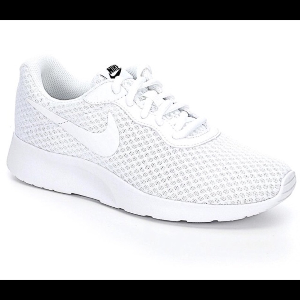 White Nike Tanjuns