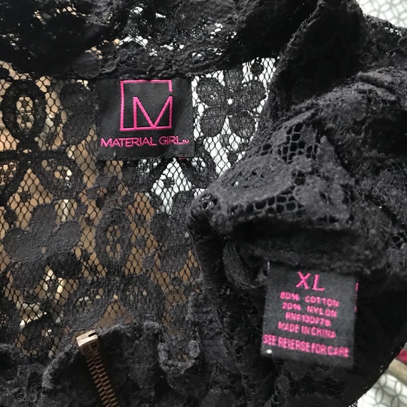 Two XL and One L Vest - Picture 4 of 5