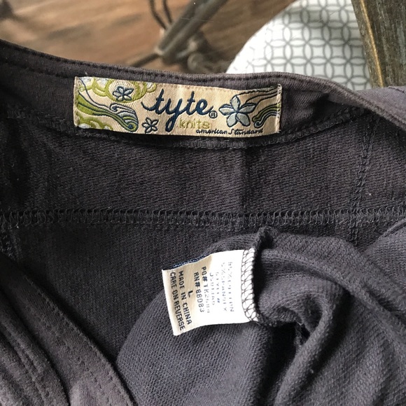 Two XL and One L Vest - Picture 5 of 5