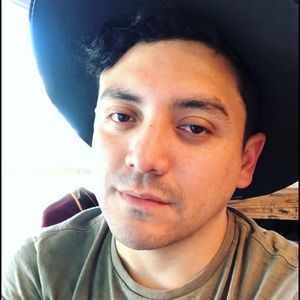 Meet your Posher, Luis