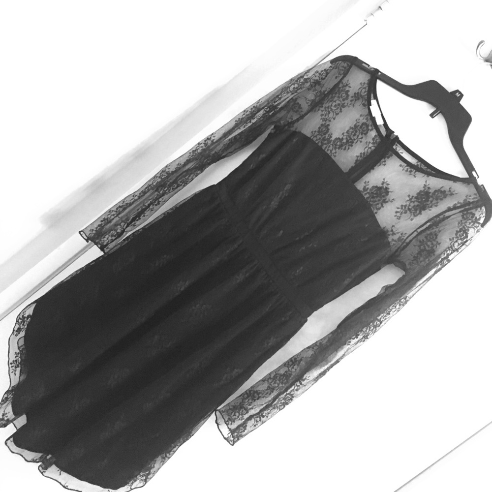 Black lace dress