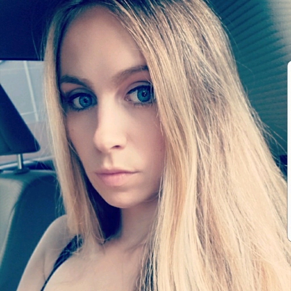 Meet your Posher, Zairah