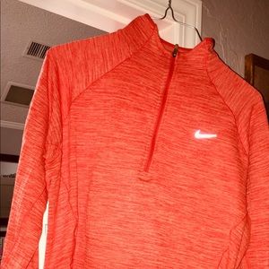 Women’s Nike workout pullover orange Large