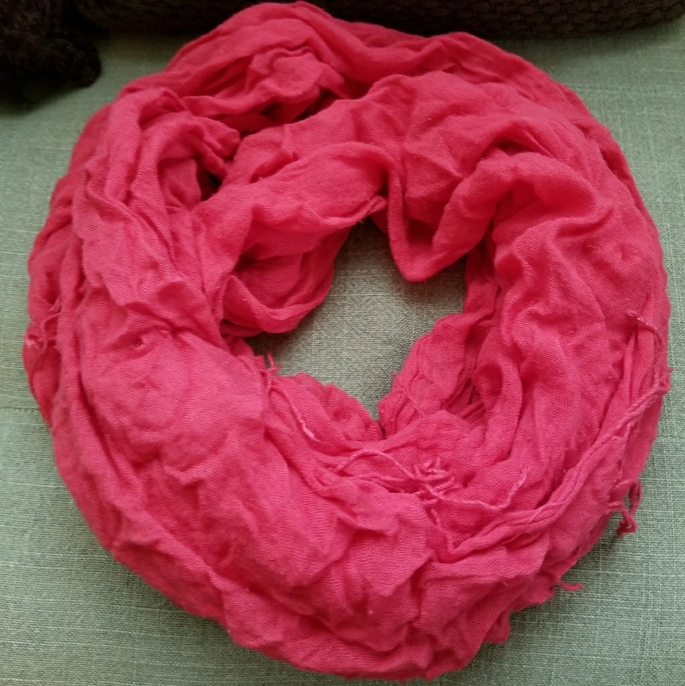 💛SOLD ❤️Reddish Pink Scarf