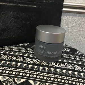 Bliss Multi 'face-eted' Clay Mask