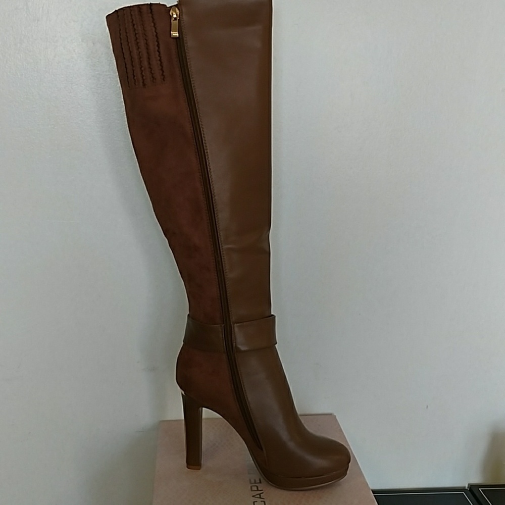 Knee Boot - Picture 8 of 8