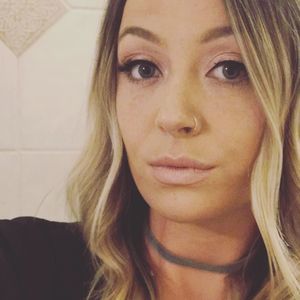 Meet your Posher, Carly