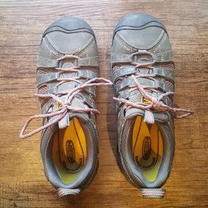 Keen Womens Steel-Toed Shoes - 9