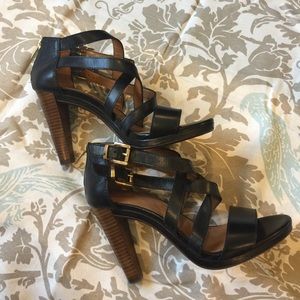 Banana Republic 4” Heel