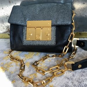 Tory Burch Stingray Embossed Turn Key Shoulder Bag