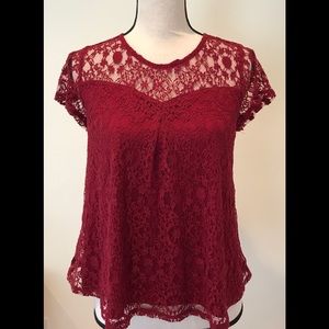 Monteau burgundy lace top