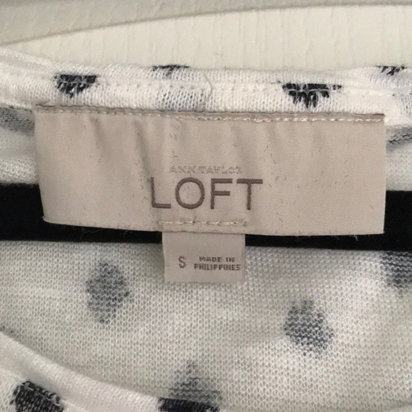 LOFT linen blouse/white w black dots/pocket detail - Picture 2 of 4