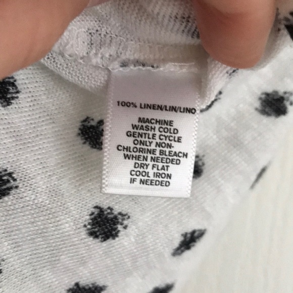 LOFT linen blouse/white w black dots/pocket detail - Picture 4 of 4