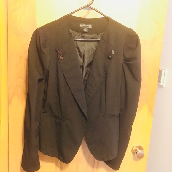 ✨Classy Blazer✨ - Picture 1 of 2