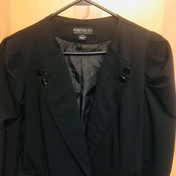 ✨Classy Blazer✨ - Picture 2 of 2