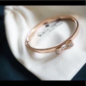 🎀 Kate Spade Rose Gold bow bangle