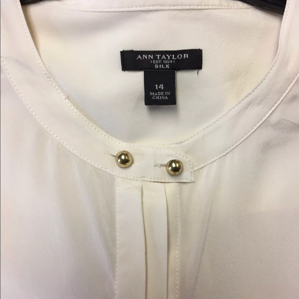 Ann Taylor ivory silk long sleeve top - Picture 4 of 8