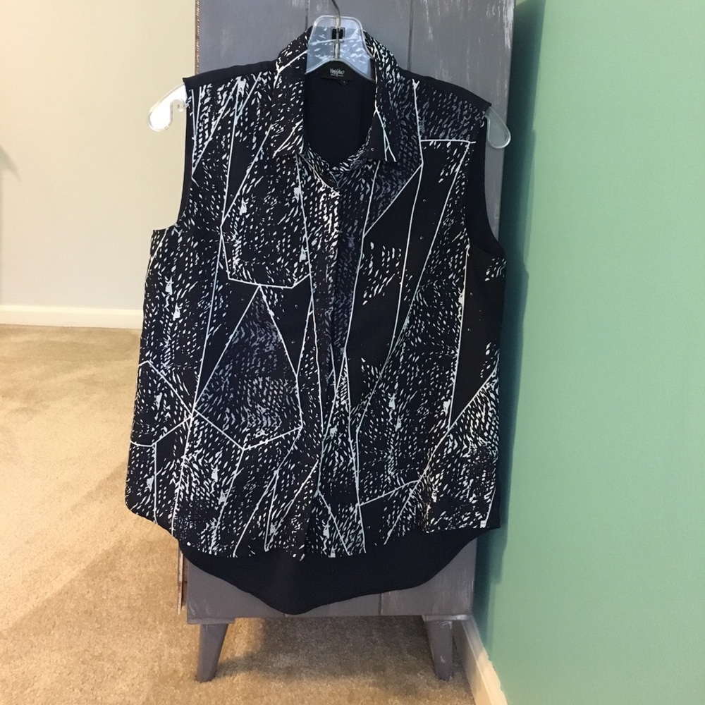 Mossimo high-low sleeveless blouse