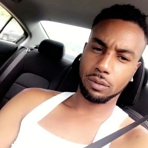 Meet your Posher, Ramon l.