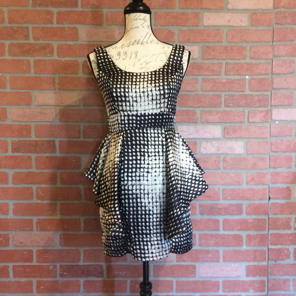 Patterned mini dress! ✨