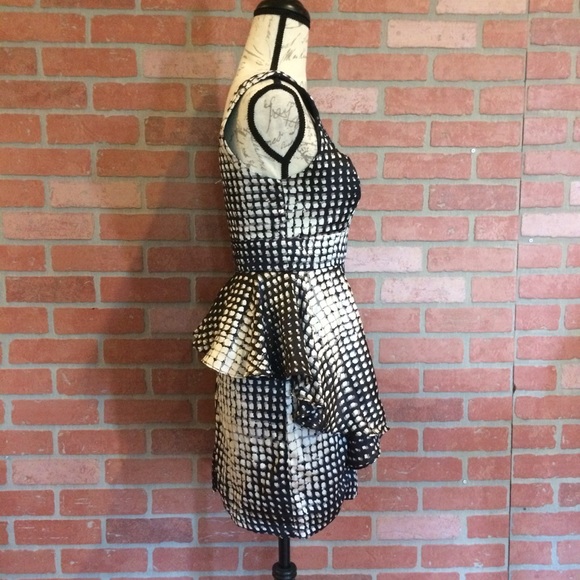 Patterned mini dress! ✨ - Picture 4 of 5