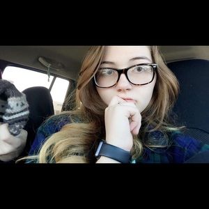 Meet your Posher, Alyssa