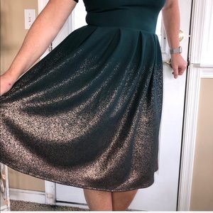 LuLaRoe Elegant Amelia Dress 🎄