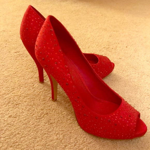Gianni Bini 6.5 peep toe shoes. - Picture 1 of 3