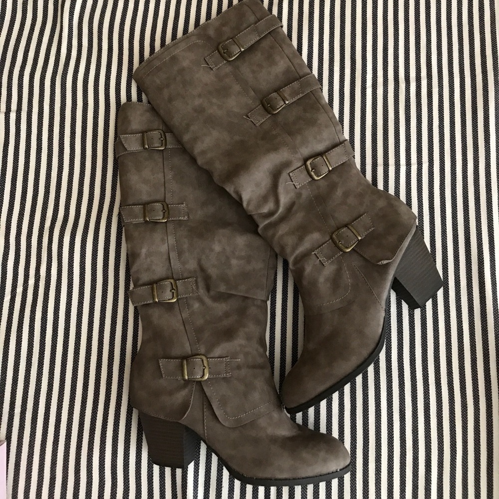 POP boots from JCP in the color Stone