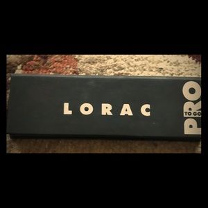 Lorac Mini Pro to Go Pallete