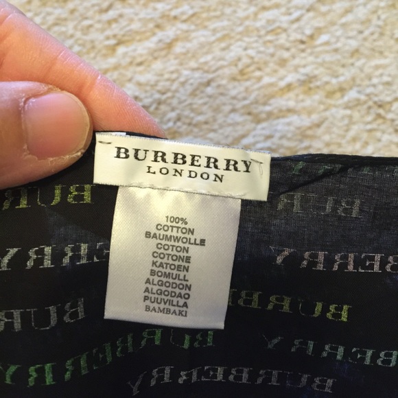 BURBERRY Cotton Scarf. Made in Italy - Picture 2 of 7