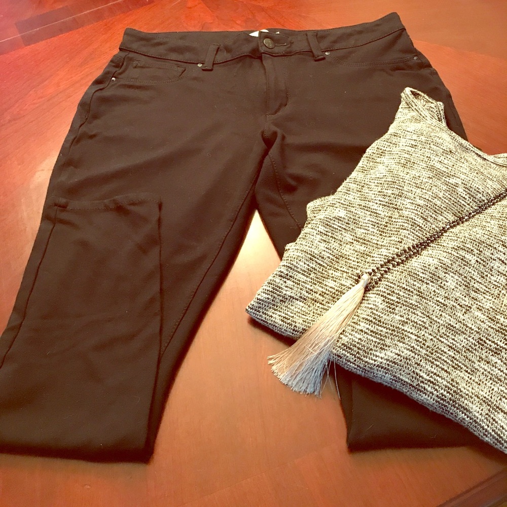 Jessica Simpson skinny black jean