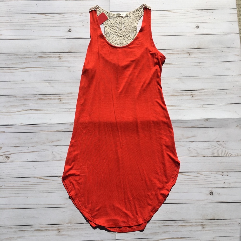 NWT Curved hem dress