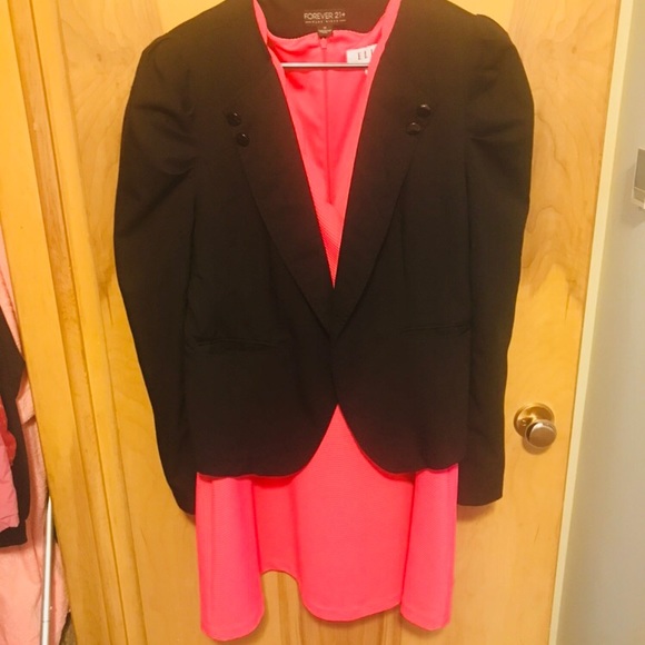 Little “Pink” Dress - Picture 3 of 3