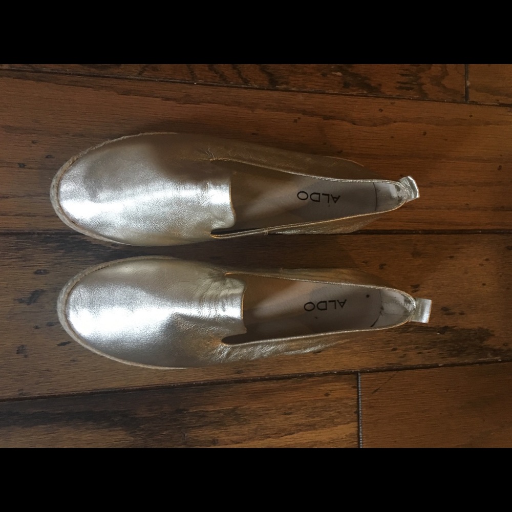 🌺ALDO Gold Leather espadrilles🌺