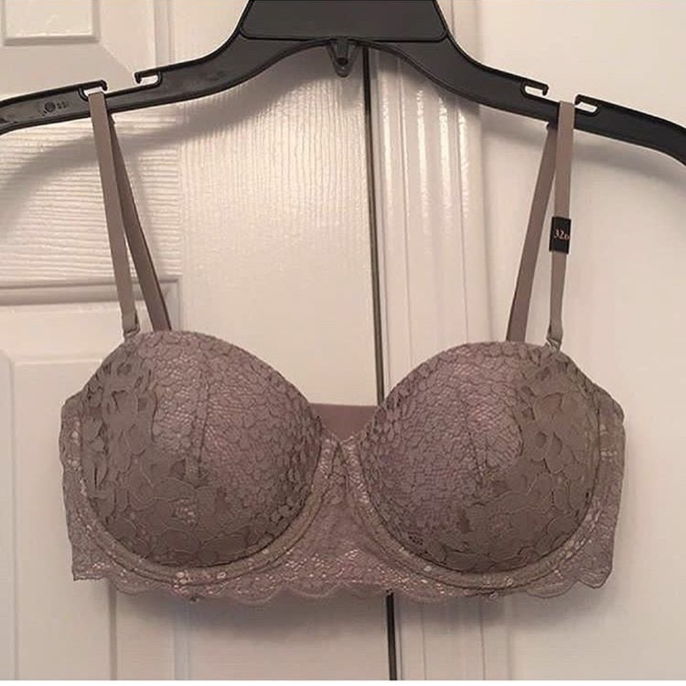 BNWT VS lilac lace bra 32D